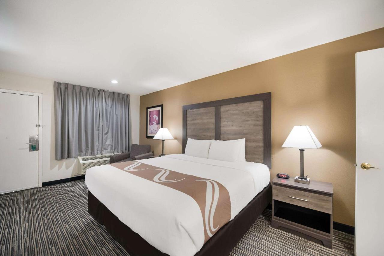 Quality Inn & Suites Lufkin Buitenkant foto