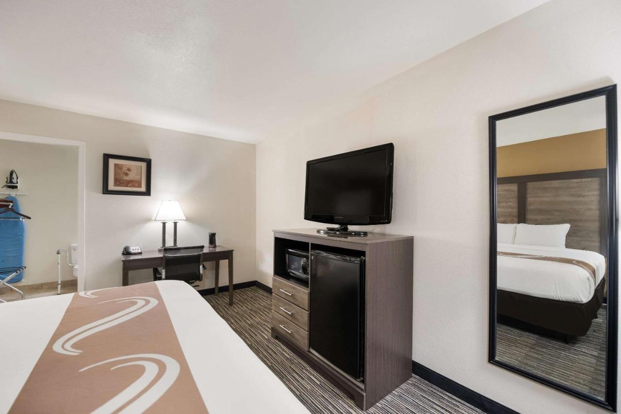 Quality Inn & Suites Lufkin Buitenkant foto