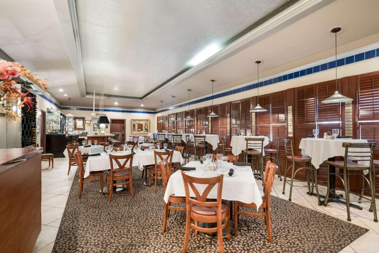 Quality Inn & Suites Lufkin Buitenkant foto
