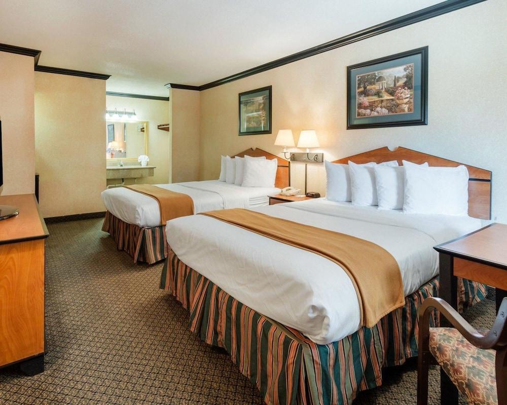 Quality Inn & Suites Lufkin Buitenkant foto