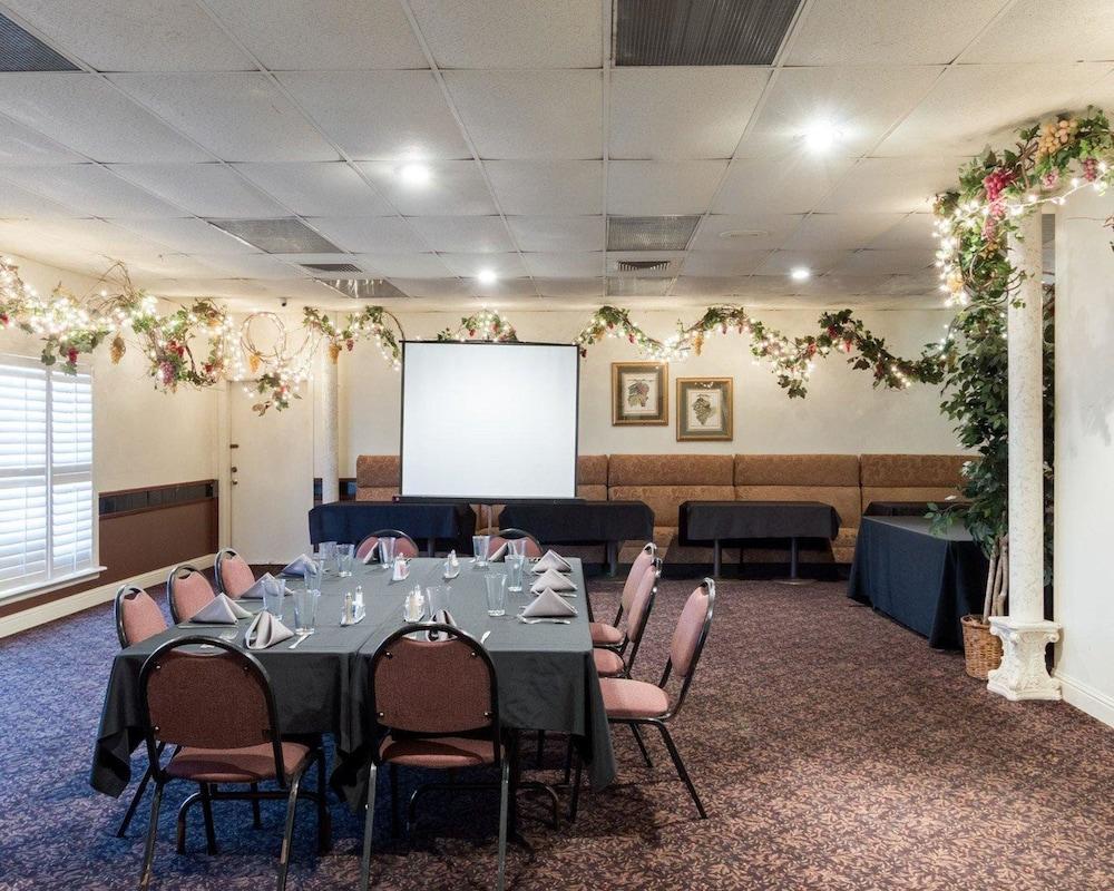 Quality Inn & Suites Lufkin Buitenkant foto