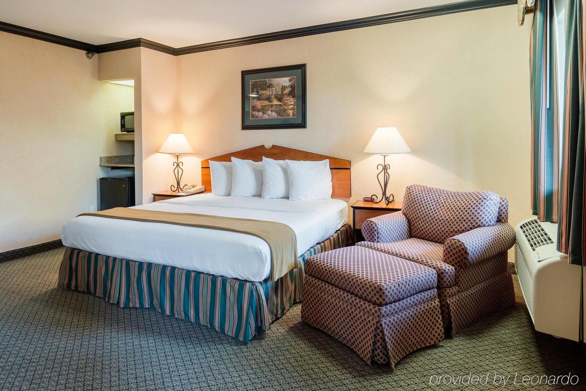 Quality Inn & Suites Lufkin Buitenkant foto
