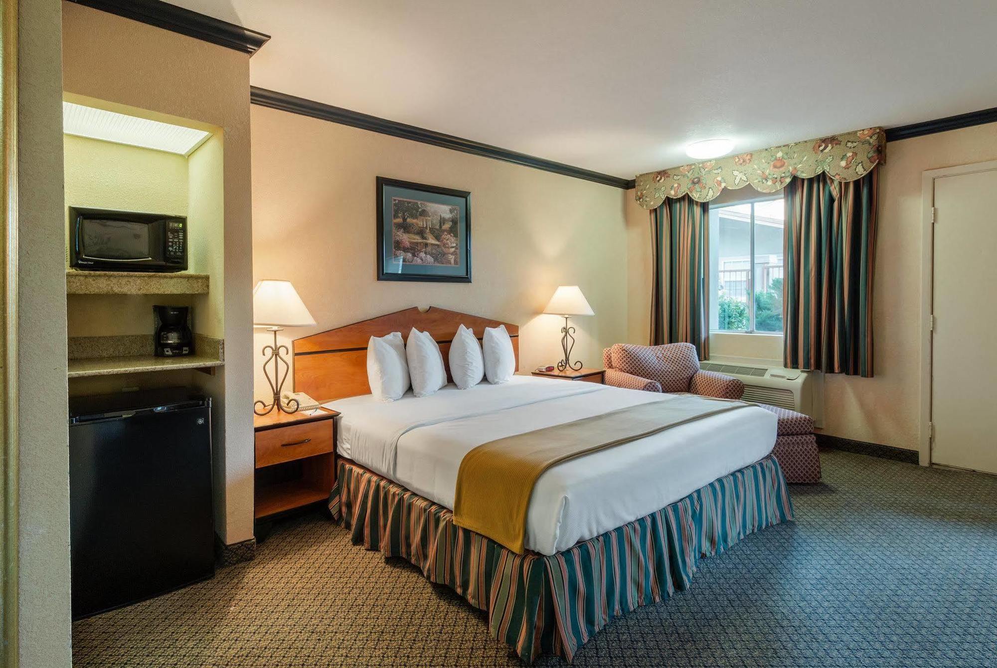Quality Inn & Suites Lufkin Buitenkant foto