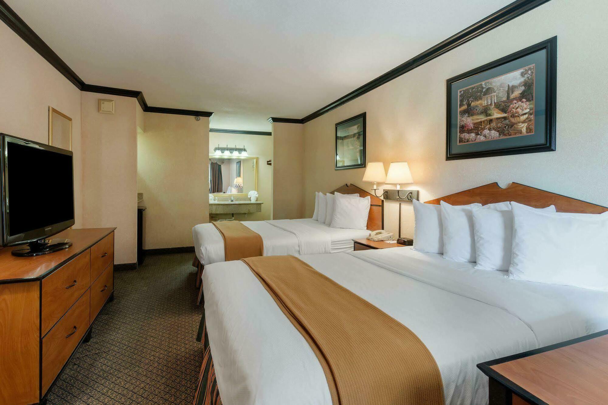 Quality Inn & Suites Lufkin Buitenkant foto